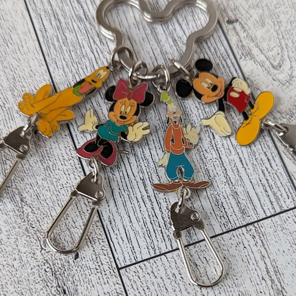 Disney Characters Keychain Metal & Enamel Mickey Head Split Ring w 4 Characters - Picture 5 of 11